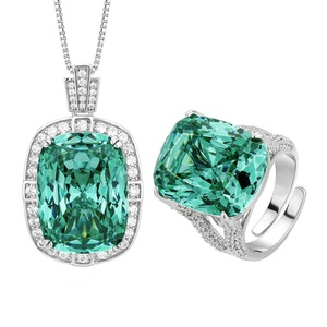 Juego de Anillos Colgantes Minimalistas de Cobre Ecológico al por Mayor, 15*20MM, Verde Esmeralda, con Circonita Grande, para Mujer - Product Image 1