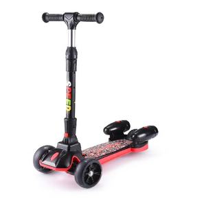 Trottinette chinoise à 3 roues pour enfants, pliable, avec fonction de pulvérisation et lumière fumigène - Product Image 6