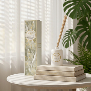 Aikun Luxury Gold Foil Gift Box Eucalyptus Sage Custom Fragrance 100ml Embossed White Glass Bottle <b>Reed</b> <b>Diffuser</b> Set <b>For</b> Office - Product Image 1