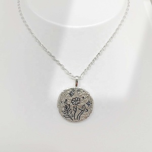 สร้อยคอเงินแท้ 925 ชุบทอง 14k สำหรับผู้หญิง ดีไซน์เฉพาะตัว สลักชื่อได้ตามต้องการ พร้อมจี้เหรียญ - Product Image 4