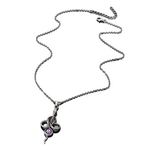 Collar con colgante de gema morada en forma de serpiente, joyería de fiesta del zodiaco animal de aleación de zinc - Product Image 5