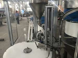 Machine de remplissage automatique de gel de seringue de soins bucco-dentaires en plastique d'<span class=keywords><strong>acide</strong></span> <span class=keywords><strong>hyaluronique</strong></span> de 20ml - Product Image 4