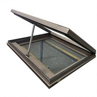 Toit de véranda en alliage d'aluminium avec persiennes motorisées automatiques à ouverture verticale, anti-poussière, lanterneau de ventilation électrique