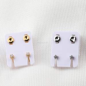 Orecchini per <span class=keywords><strong>Piercing</strong></span> all'<span class=keywords><strong>orecchio</strong></span> orecchini in <span class=keywords><strong>acciaio</strong></span> <span class=keywords><strong>chirurgico</strong></span> 316L all'ingrosso per bambini senza allergia gioielli per <span class=keywords><strong>Piercing</strong></span> del corpo - Product Image 4