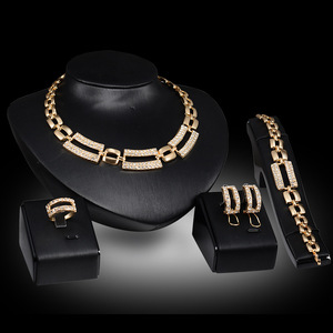 Conjunto de Joias de Luxo para Casamento e Noivado Feminino com Cristal, Estilo Retangular, Inspirado na Moda Africana, Brasileiro, Saudita e de Dubai, em Ouro - Product Image 3