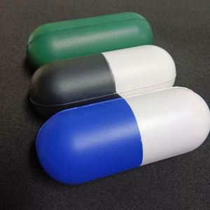 Balle anti-stress en forme de capsule de pilule avec logo personnalisé, en mousse PU, cadeaux promotionnels - Product Image 1