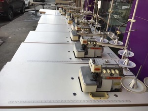 Máquina <span class=keywords><strong>Overlock</strong></span> Siruba 747 Usada a Precio Económico, Máquina de Coser <span class=keywords><strong>Industrial</strong></span> de 4 <span class=keywords><strong>Hilos</strong></span> <span class=keywords><strong>para</strong></span> Prendas de Vestir, <span class=keywords><strong>para</strong></span> Camisetas - Product Image 5