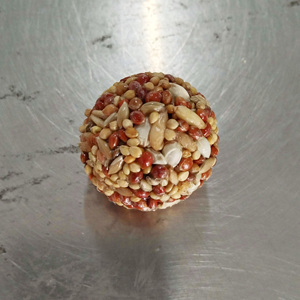 Boule de graines Snack de haute qualité pour petits animaux - Product Image 5