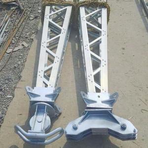 Torre de Elevación de Construcción con Estructura de Celosía y Marco de Aleación de Aluminio de 300-600 mm con Suspensión Interna - Product Image 1