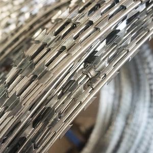 Hàng rào dây an ninh và ứng dụng hàng rào chu vi Nhà Tù với dây thép gai CuộN bột tráng - Product Image 3