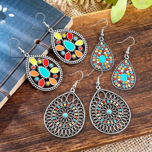 Juego de pendientes colgantes de moda, pendientes de aleación turquesa para mujer, joyería bohemia para fiesta, diseño de flor con engaste de bisel - Product Image 3
