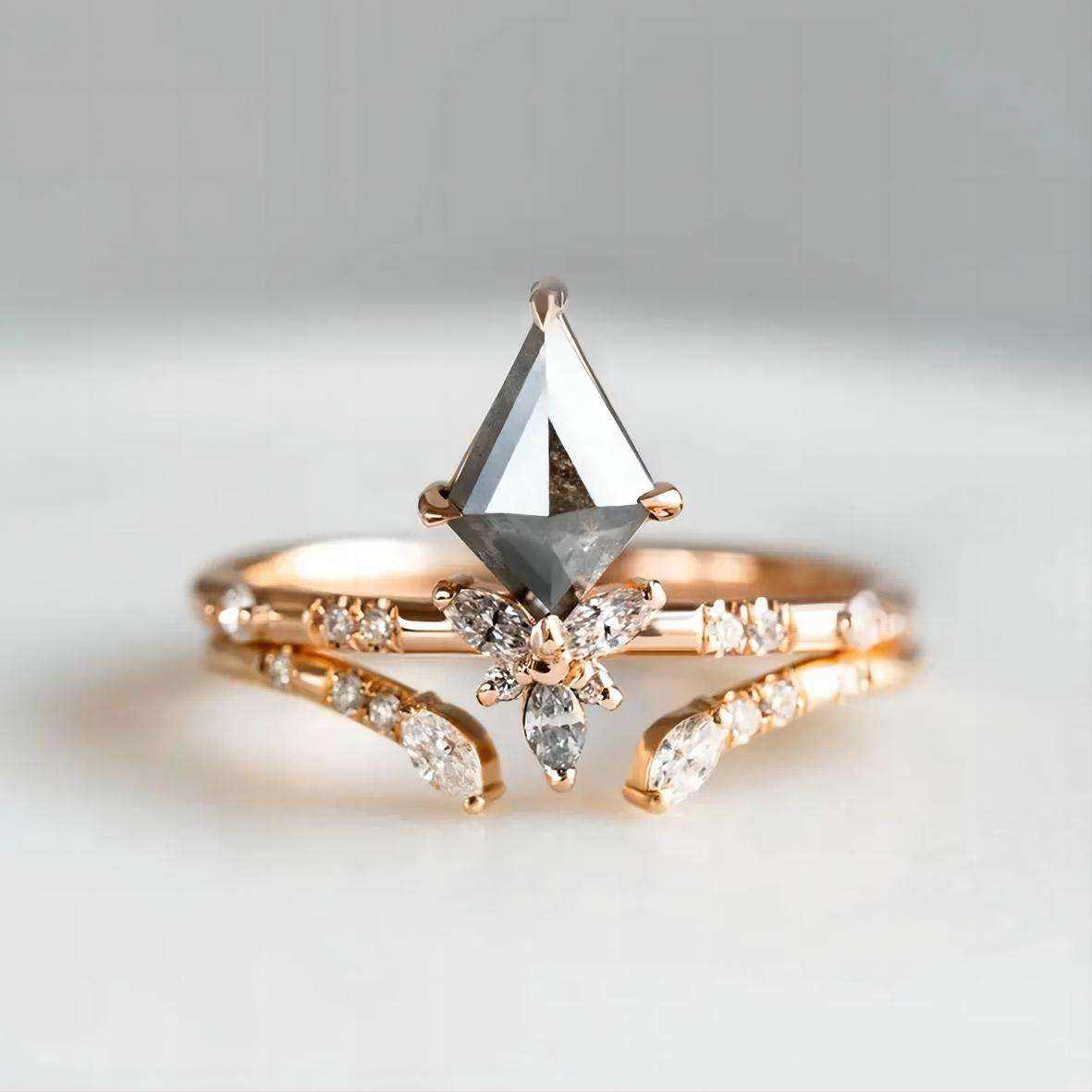 โรสโกลด์ เกลือและพริกไทย