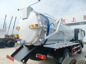 Nouvelle aspiration des eaux usées de camion de fosse septique sous vide HOWO 6x4 4x2 à vendre - Product Image 6