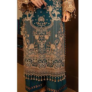 Ensembles Salwar ethniques en Faux Georgette lourde avec Dupatta, broderie multi-fils et sequins Jari - Product Image 5