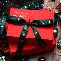 Boîte d'emballage en carton recyclable avec logo estampé à chaud, design moderne, double porte, nœud papillon rouge, revêtement UV pour Noël