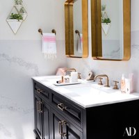 Cermin Lantai Berdiri Desain Tersembunyi Berbingkai Logam Modern Stylish Grosir untuk Dekorasi Rumah Ukuran Besar