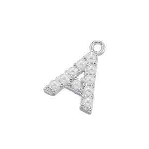 <span class=keywords><strong>Minuscule</strong></span> Dainty Mini Perle <span class=keywords><strong>Lettre</strong></span> 18K Plaqué Or Laiton Pendentifs Accessoires <span class=keywords><strong>En</strong></span> Gros De Mode Simple Faire Bijoux Accessoires - Product Image 5