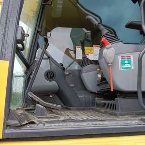 Komatsu PC450-8 Modèle 2021 Godet de 2,1 m Puissance de 250 kW Excavatrice sur chenilles d'occasion Composants principaux (moteur, pompe, moteur, PLC) Prêt à travailler - Product Image 4