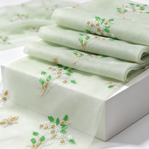 Tissu <span class=keywords><strong>en</strong></span> organza de polyamide semi-transparent gris clair avec broderie florale perlée, tissu pour fille <span class=keywords><strong>en</strong></span> polyester, tissu haute couture - Product Image 4