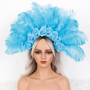 Couronne <span class=keywords><strong>de</strong></span> plumes en gros avec roses pour le Mardi Gras, le <span class=keywords><strong>carnaval</strong></span>, les costumes <span class=keywords><strong>de</strong></span> festival, les fêtes masquées pour femmes - Product Image 4