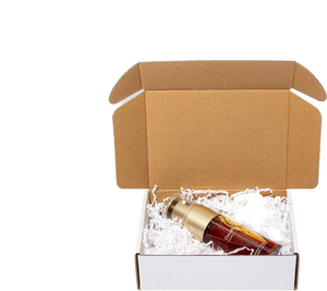 Cajas de correo corrugadas blancas impresas personalizadas, caja de embalaje para envíos de cosméticos, botellas de cuidado de la piel, perfume, suero y regalos. - Product Image 1