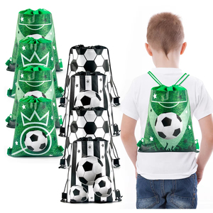 Bolsas no tejidas de fútbol Diseño de doble cara Mochila con cordón de fútbol Goody Candy Treat Bolsas para suministros de fiestas deportivas - Product Image 1
