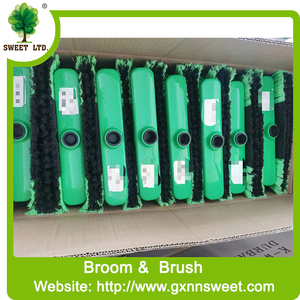 Ensemble de vadrouille et pelle à poussière en plastique avec brosse à poils souples tête de balai en matériau PET sur manche en bois pour le nettoyage de la maison - Product Image 4