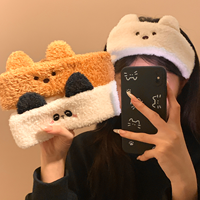 Serre-tête en peluche moelleux avec oreilles de panda mignonnes, bande Velcro réglable, idéal pour le lavage du visage, l'application de masques faciaux et le maquillage.