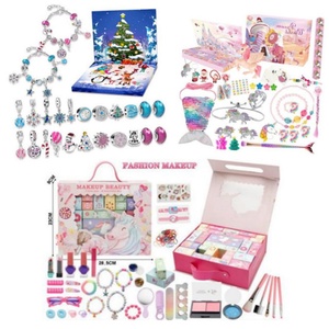 Caja de Calendario de Adviento con Cuenta Regresiva, Regalos de Unicornios, Joyería, Maquillaje, Juguetes, Sets de Regalo Sorpresa de Navidad, Piezas de PVC - Product Image 2