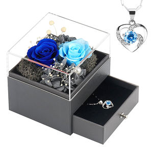 Boîtes à bijoux en rose éternelle avec fleurs naturelles Muses Jewels, boîte cadeau en acrylique, comprend un collier, cadeau pour la Saint-Valentin, cadeau pour la fête des mères - Product Image 1