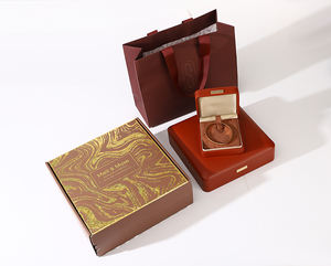 Caja de Envío para Joyería de Marca, Opción de Cartón Corrugado Tipo B y E, Caja Plegable para Envíos con Caja Interior Rígida para Regalo, OEM - Product Image 1