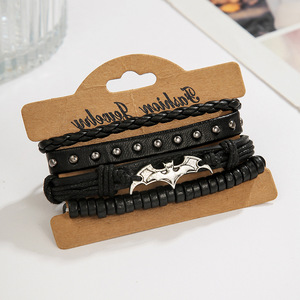 Ensemble de bracelets tressés en PU style punk avec pendentif chauve-souris pour homme, bijoux superposés, cadeau d'Halloween - Product Image 1