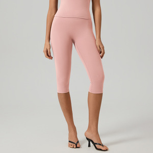 Leggings Yoga Donna a Vita Alta, Lunghezza Polpaccio, Traspiranti, Anti-Sudore, Effetto Contenitivo, Sollevamento Glutei, Colore Pesca, Personalizzabili OEM/ODM con Logo - Product Image 4