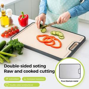 Taglieri da <span class=keywords><strong>Cucina</strong></span> in Titanio a Doppia Faccia 38x26x1.4cm, 100% Titanio Puro di Grado Alimentare e Taglieri in Paglia di Grano PP - Product Image 5