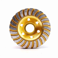 Meule abrasive turbo personnalisable pour commande en gros avec segments striés, meule diamantée en forme de coupelle pour béton et pierre