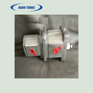 Pompe à huile hydraulique pour coupe-papier Polar, pour machines Polar allemandes, fabrication italienne - Product Image 1