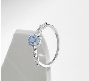Anillo Fino de Plata de Ley S925 con Topacio Ovalado y Hoja Pavé, Novedad 2026, Regalo de Lujo para Propuesta, Anillo de Dedo Cerrado para Mujer - Product Image 4