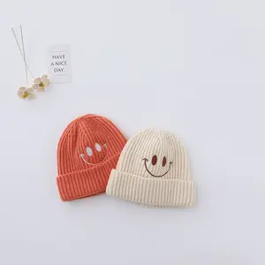 顶级新款时尚儿童冬季保暖针织帽糖果色笑脸绣花羊毛帽子儿童豆豆