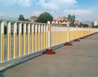 Barandilla Metálica Superior con Material Reflectante de Grado Ingeniería y con Luz Alta resistencia a impactos y protección contra colisiones. Listo para enviar