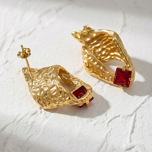 ต่างหูแฟชั่นรูปทรงเปลือกหอย ชุบทอง 18K ประดับเพชรซิคอน 5A ดีไซน์หรูหราสำหรับผู้หญิง - Product Image 4