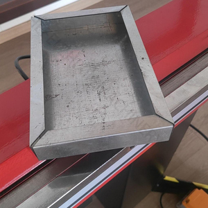 <span class=keywords><strong>Cintreuse</strong></span> pneumatique magnétique commerciale de 1250 mm (4 pieds) pour tôles de 1,2 mm (calibre 18) - Product Image 3