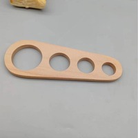 Jeu de jauges de mesure de spaghetti en bois de hêtre à 4 trous personnalisées Gadget de cuisine avec manche en bois pour usage domestique pour l'industrie du thé et de l'alimentation