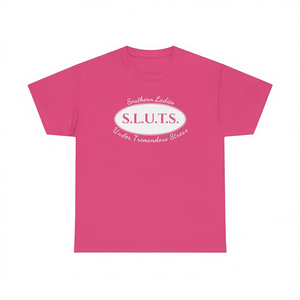 Camiseta Southern Ladies Under Tremendous Stress, camiseta ironica divertida de color rosa - Product Image 2