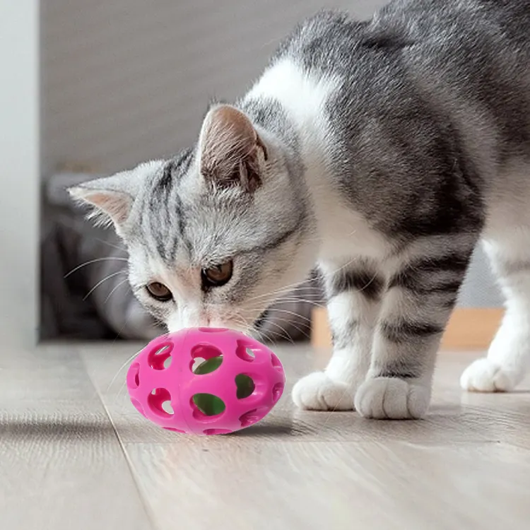 Brinquedo novo do gato do projeto interativo para brinquedos interativos internos da bola do gato Tpr Pet Toys