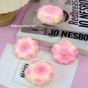 Juguete Antiestrés de Flor de Cerezo, Bola de Tofu de Rebote Lento, Bola de Presión de Maltosa, Regalo para Niños en el Festival de la Flor de Cerezo - Product Image 5