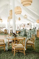 Chaise de banquet de mariage en bois et cuir portable et démontable bon marché pour l'extérieur, le jardin, l'hôtel, les événements, la terrasse
