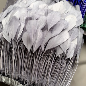 Plumas de Ganso Teñidas con Borde Deshilachado Grande, Accesorios de Ropa al por Mayor, Materiales para Decoración de Coronas, Manualidades DIY para la Cabeza, Artesanías de Carnaval - Product Image 3