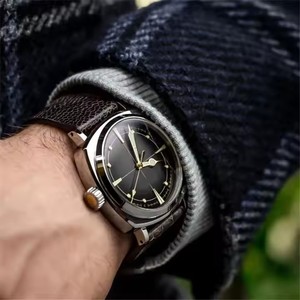 Montres de mode pour hommes avec logo personnalisé, vente en gros, bracelet en cuir et aiguilles lumineuses, chronographe - Product Image 5
