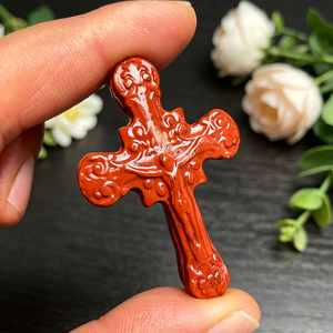 Natürlicher Halbedelstein Kristall Geschnitzter Kreuzanhänger 3,5*4,8cm Jesus-Kreuz-Charms für Schmuckherstellung Halsketten-Zubehör - Product Image 4