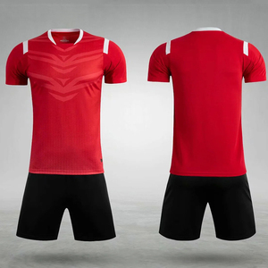 เสื้อฟุตบอลสีแดง ชุดฟุตบอลสั่งทำพิเศษ ทรงเข้ารูป ชุดกีฬาฟุตบอล - Product Image 1
